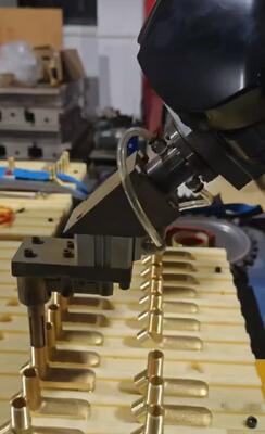 Fully Automated Industrial Robot Grinding Arm Featuring Grinding Wheel Speed 200-3000 Ideal for Surface Grinding and Polishing Tasks